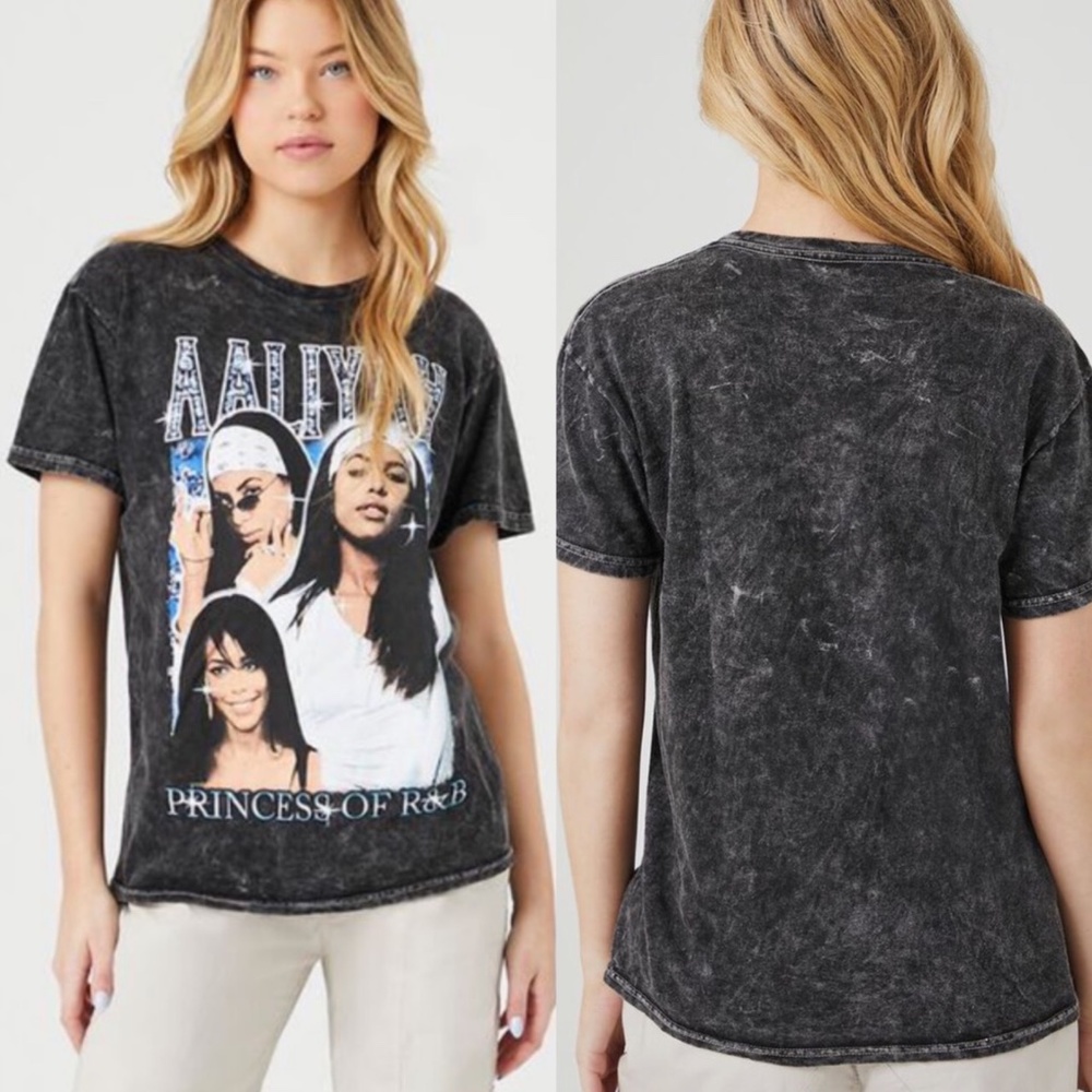 Aaliyah Princess of R&B Graphic Tee Size M/L
